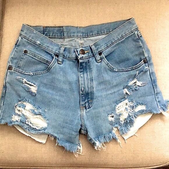 Wrangler denim cutoff shirts no size tag measurements in pictures